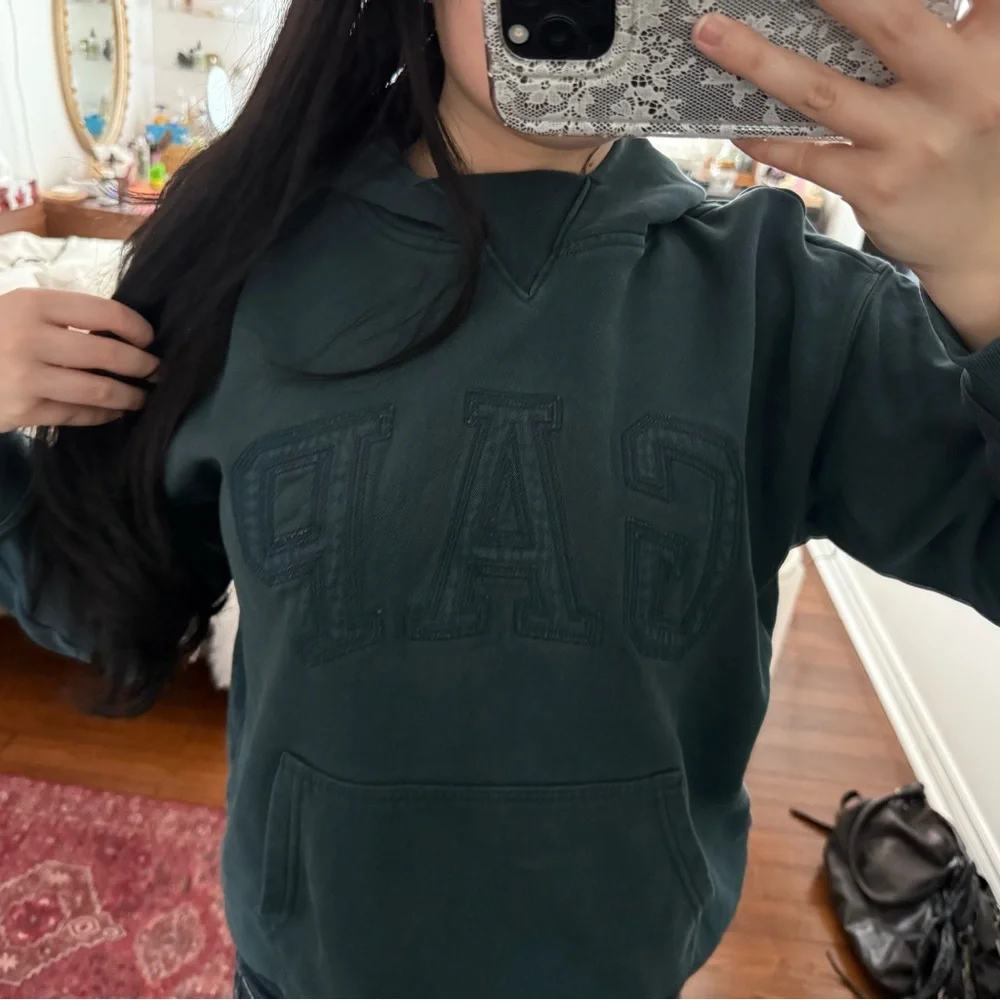 GAP Green Hoodie - Picture 3 of 4